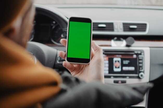 Использование Навител через Android Auto во время поездки