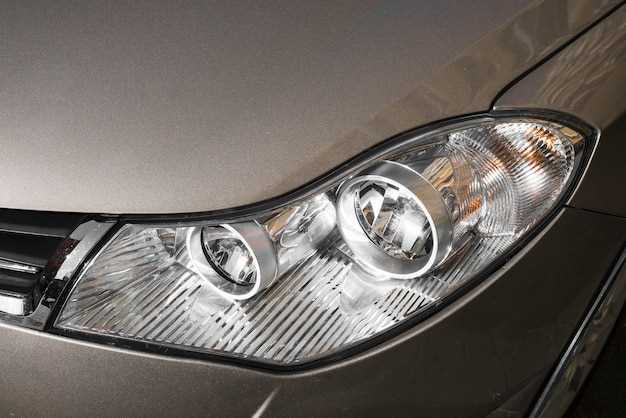 Процесс замены лампы ближнего света Mitsubishi Lancer 9